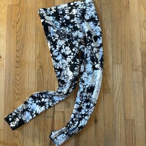 Xhilaration black and white marble soft high waisted leggings large XL